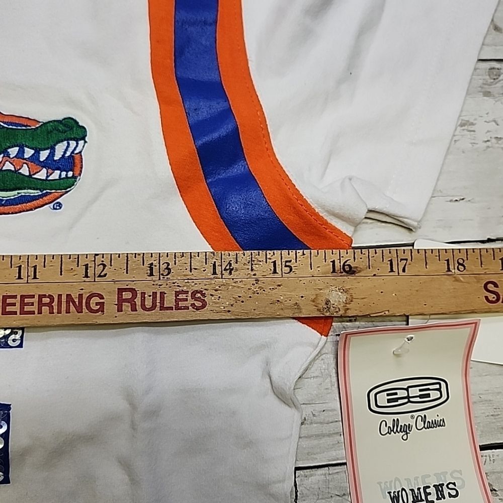 NWT Fanatics Women’s Florida Gators T-Shirt Size S Embroidered and With Sequins - Picture 6 of 7